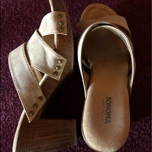Sonoma suede taupe-colored sandals
